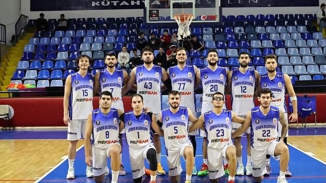 Kütahya Belediyespor, namağlup unvanını korudu