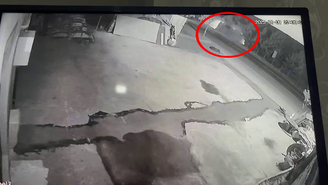 Otomobil ile çarpışan midibüs devrildi: 1'i ağır 8 yaralı (2)