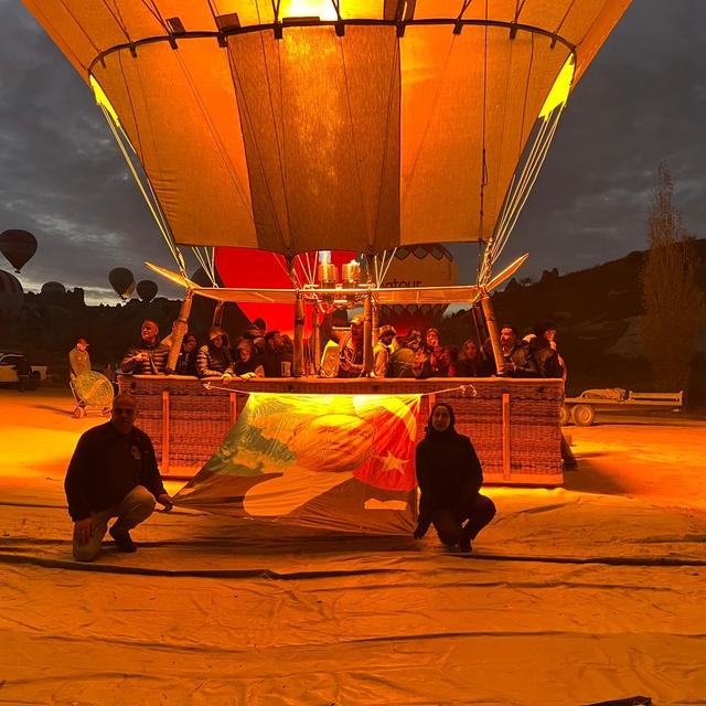 Sıcak hava balonları, Atatürk posterleri ile havalandı