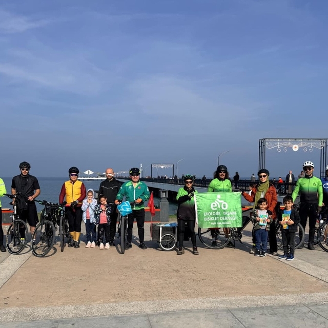 "Pedalla Kitap Götürüyoruz" kampanyası