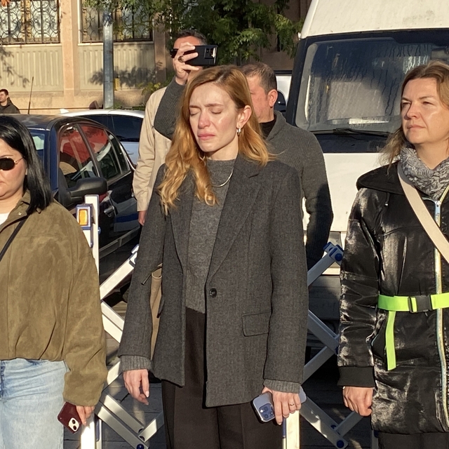 Gazi Mustafa Kemal Atatürk'ü anma töreni
Saat 09.05'te kentte hayat durdu,...