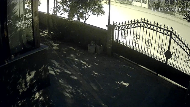 4.5 büyüklüğündeki deprem kamerada