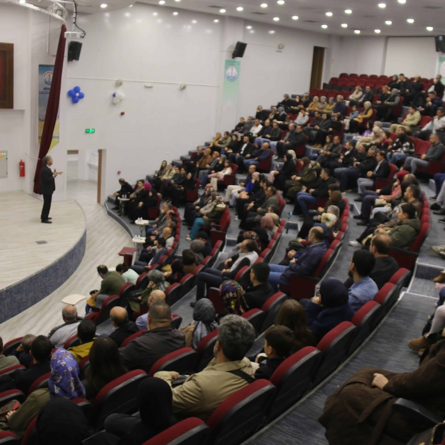 Kütahya'da "Veli Buluşması" programı düzenlendi