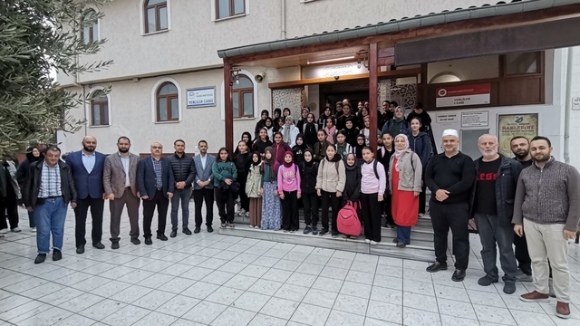 Salihli'de "Vakti Kuşanmak" programı gerçekleştirildi