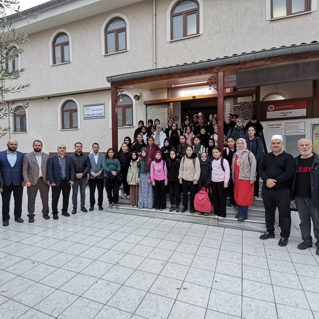 Salihli'de "Vakti Kuşanmak" programı gerçekleştirildi