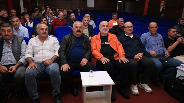 İncirliova'da deve sağlığı konuşuldu