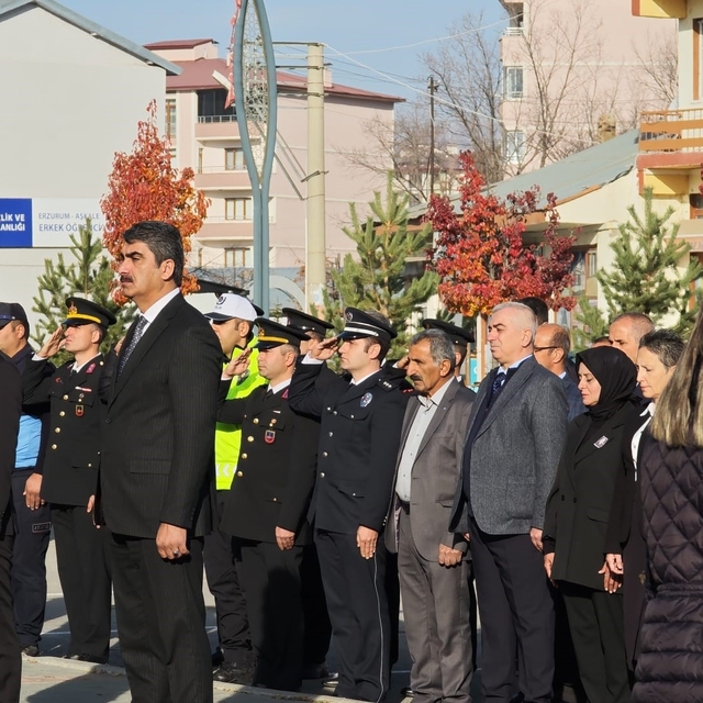 Aşkale'de 10 Kasım'da Atatürk, saygı ve özlemle anıldı