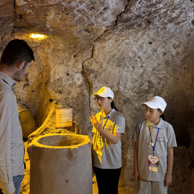 "Mimar Sinan'ın torunları" tarihi mahallenin gönüllü turizm elçiliğini yapı...