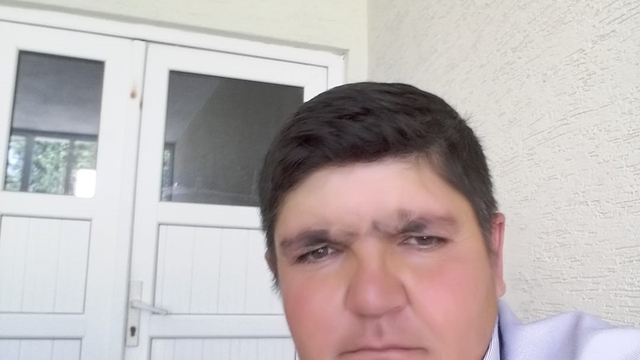 Jandarma ekipleri katili arıyor
Önce otomobili ile çarptı, ardından inip demir çubukla kafasını defalarca vurarak öldürdü