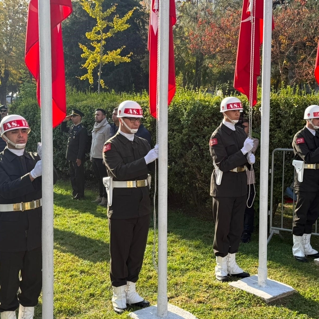 Güneydoğu'da 10 Kasım Atatürk'ü anma törenleri düzenlendi