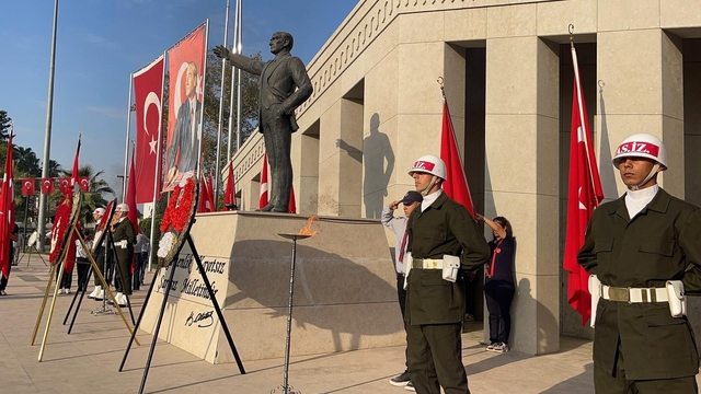 Osmaniye'de Atatürk anısına tören düzenlendi