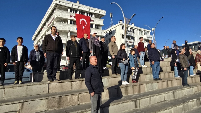 Yozgat'ta 09.05'te hayat durdu