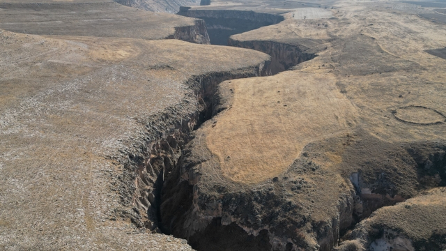Kapadokya'nın giriş kapısındaki Avla Kanyonu, doğaseverlerin uğrak noktası oldu