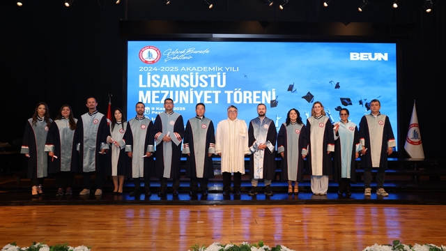 BEUN'da 2024-2025 Akademik Yılı Lisansüstü mezuniyet töreni coşkusu