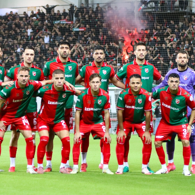 Karşıyaka, liderliği kaybetti