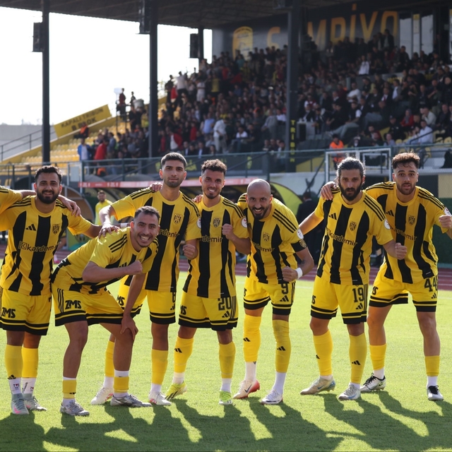 Aliağa FK, hem savunmasıyla hem de hücumuyla öne çıkıyor