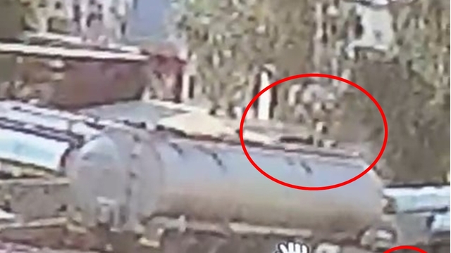 Şırnak'ta 2 işçinin yaralandığı vinç kazası kamerada