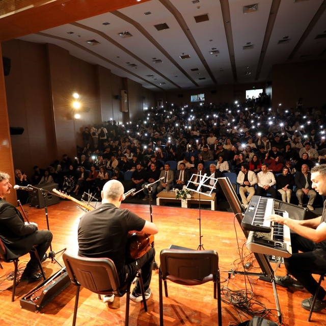 SUBÜ'den uluslararası öğrencilere türkü konseri