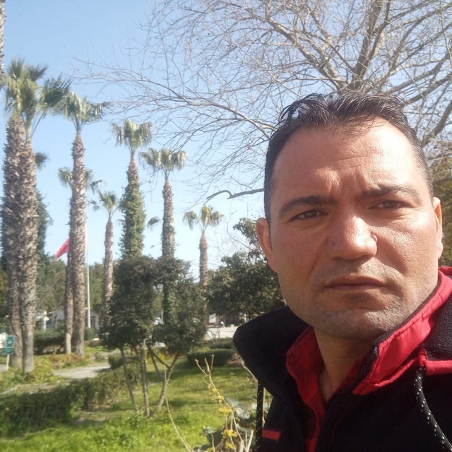 Evinde ölü olarak bulundu