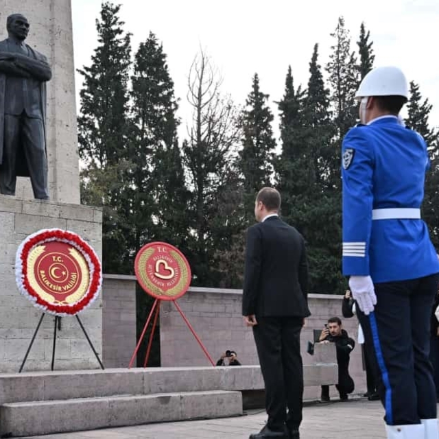 Balıkesir, 10 Kasım'da Ata'sını andı