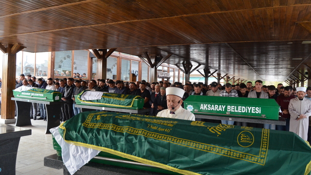 Ankara'daki kazada ölen aynı aileden 4 kişi, Aksaray'da toprağa verildi