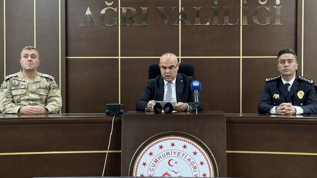 Ağrı Valisi Koç: "Devletimiz, milletimizin huzuru ve güvenliği için daima güçlü ve kararlıdır"
Ağrı Valisi Mustafa Koç, Ekim ayına ilişkin asayiş ve güvenlik verilerini paylaştı