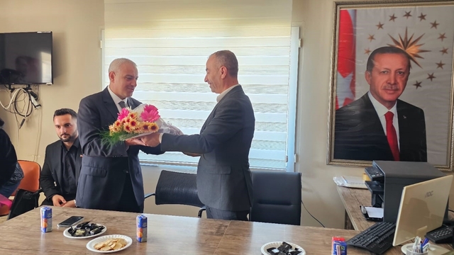 AK Parti Dikili İlçe Teşkilatında devir teslim