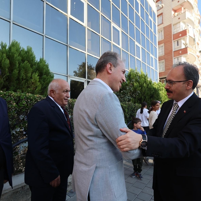 Vali Kızılkaya, Siirt Ticaret ve Sanayi Odası yönetimiyle bir araya geldi