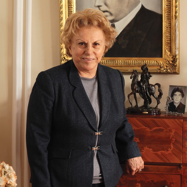 Ömrünü eğitim ve kadınlara adamış Cumhuriyet Çınarı Nüket Ersoy vefat etti