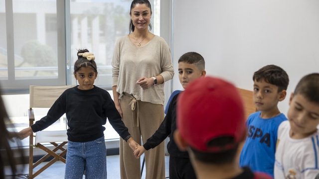 Mersin'de ücretsiz tiyatro kursuna yoğun ilgi