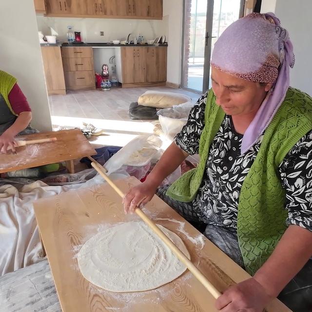 Tandırı olmayan da geliyor, unu olmayan da: Anadolu'daki yardımlaşma kültür...