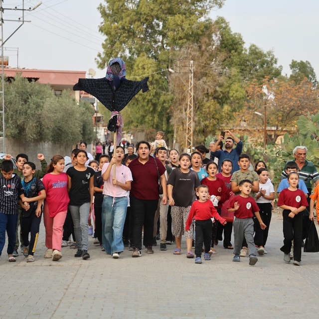 Adana'da yağmur duasında asırlık gelenek unutulmadı
'Bodi' maketiyle kapı k...