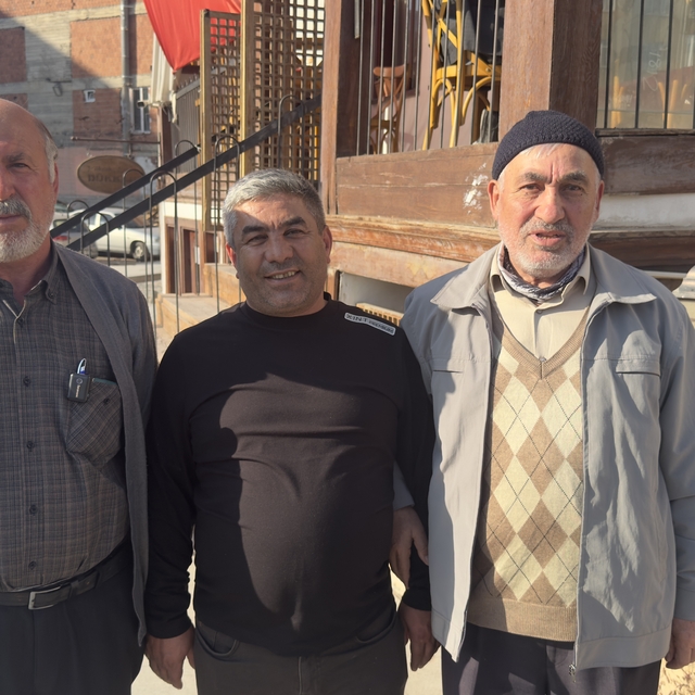 70'lik delikanlı gırtlak kanserini doktorun tavsiyesiyle yendi, yöresel oyu...