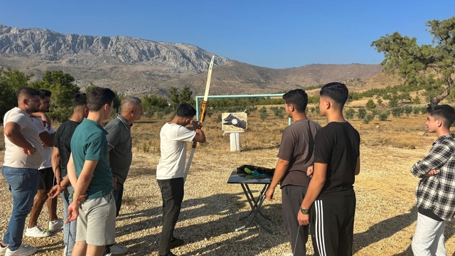 Silifke'de mahalle muhtarlığından gençlere sosyal etkinlik