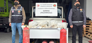 Pazarkule Sınır Kapısı'nda otomobilin LPG tanklarında 19 kilo 692 gram esra...