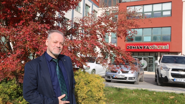 Artvin'de başlayan zararlı, Marmara'ya ulaştı
Prof. Dr. Temel Göktürk: "Kahverengi kokarca sadece Türkiye geneli için değil dünya tarımı için de bir tehdit oluşturuyor"