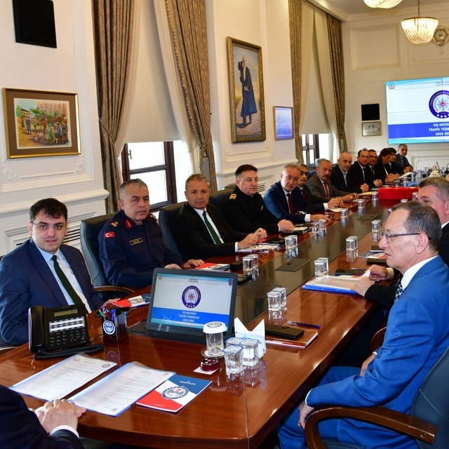 Kış mevsimi öncesi trafik tedbirleri ve koordinasyonu konuşuldu