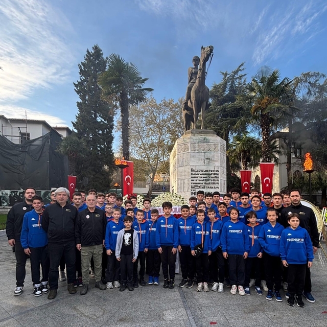 Yeşim Spor Kulübü'nden Ata'ya saygı