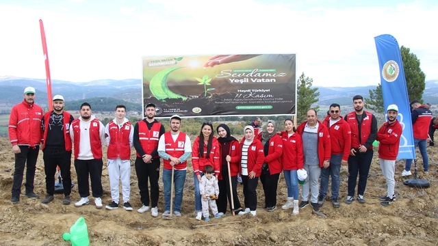 Milli Ağaçlandırma Günü'nde Uşak'ta fidanlar toprakla buluştu
