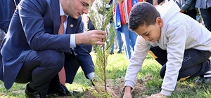 Kulu ve Karapınar'da fidanlar toprakla buluştu