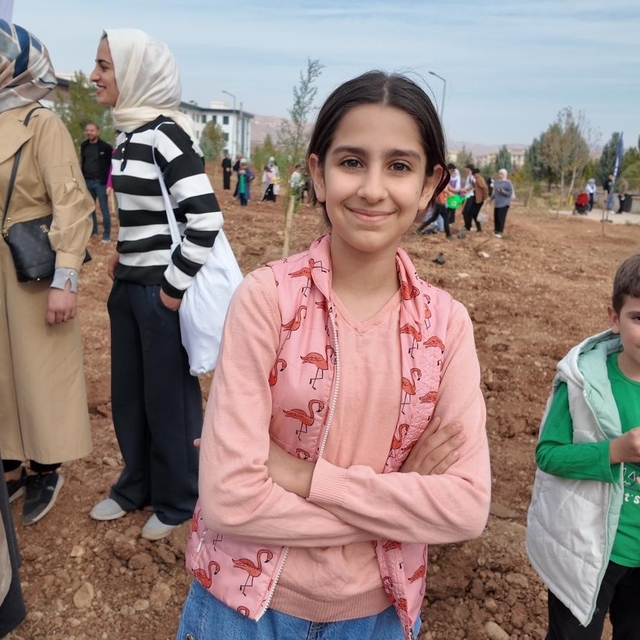 Siirt'te binlerce fidan aynı anda toprakla buluştu