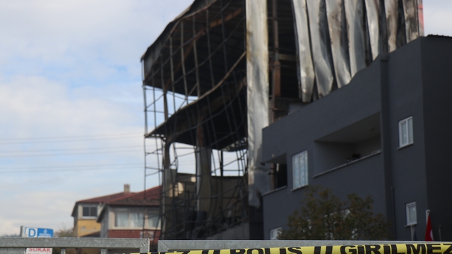 Dilovası'ndaki yangına ilişkin belediye başkanı yardımcısı ile 4 kişi açığa alındı