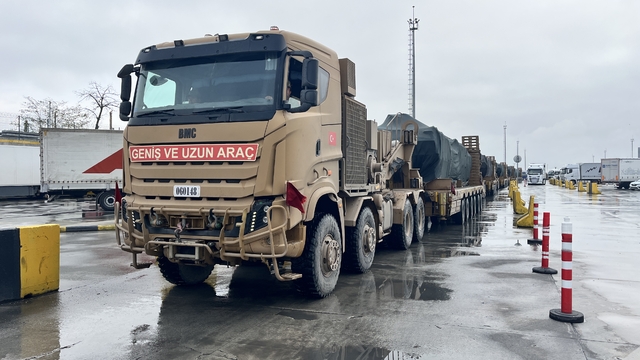 Mehmetçik "Stone Wall 2025" tatbikatı için Kapıkule'den geçiş yaptı