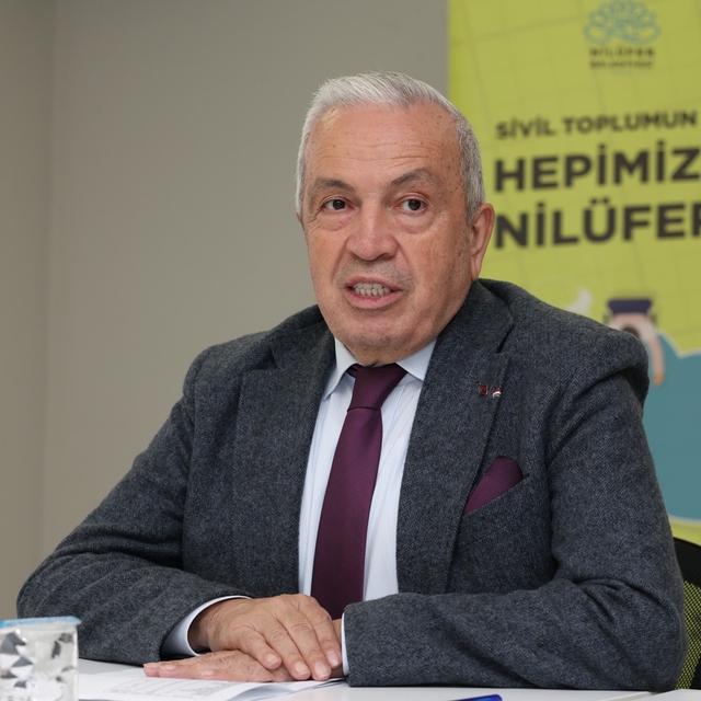 Başkan Şadi Özdemir'den kadınlara: "Birlikte güçlü olun" mesajı