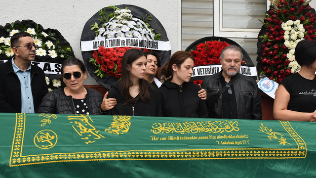 Vefat eden Adana Veteriner Hekimleri Odası Başkanı Nihat Köse için tören düzenlendi