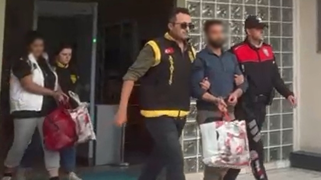 Aydın'da toplamda 48 yıl hapis cezası bulunan iki firari yakalandı