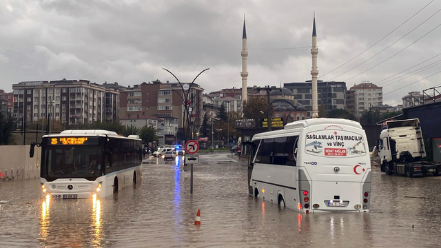 Tekirdağ'da sağanak etkili oldu (2)