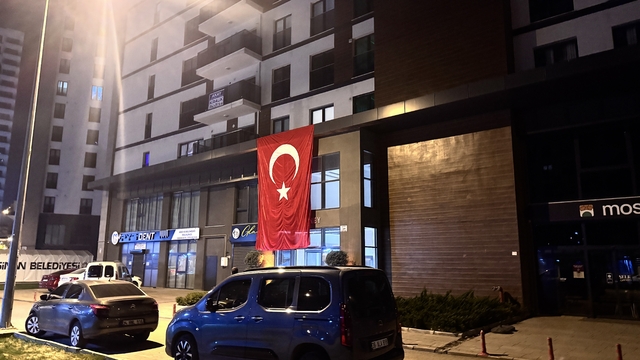 Hava Pilot Binbaşı Serdar Uslu'nun şehadet haberi Kayseri'deki ailesine verildi