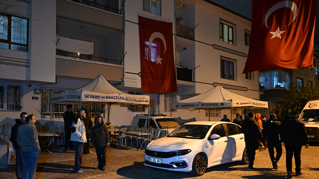 Hava Pilot Üsteğmen Cüneyt Kandemir'in şehadet haberi Ankara'daki ailesine verildi