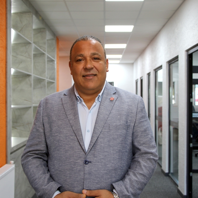 Sarı siteye karşı turuncu site: Uşaklı işadamının kurduğu Satarız.com emlak...